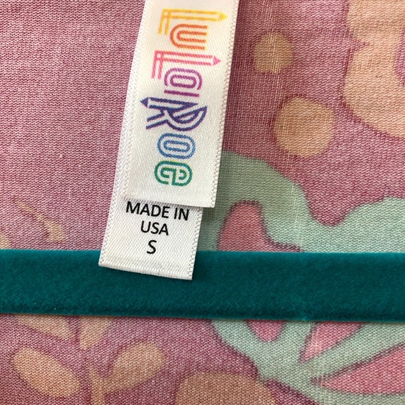 Lularoe Perfect-T - Picture 2 of 2